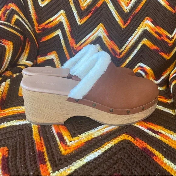 NWOT Shearling Clogs - Picture 1 of 4